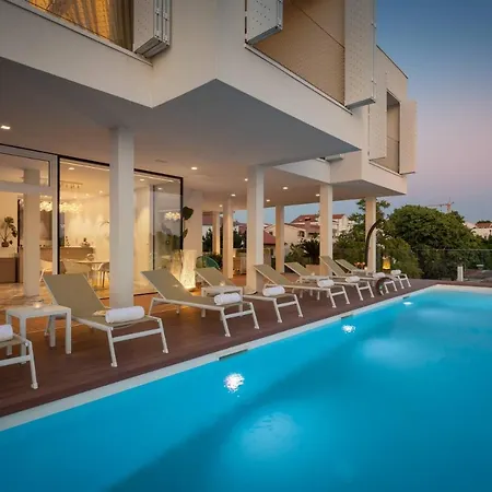 Dedaj - Tina Apartman Zára