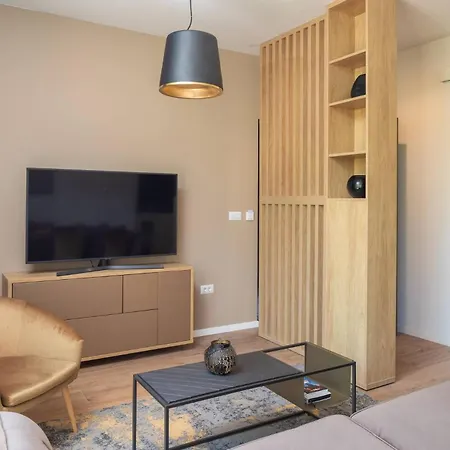 Dedaj - Tina Apartman *