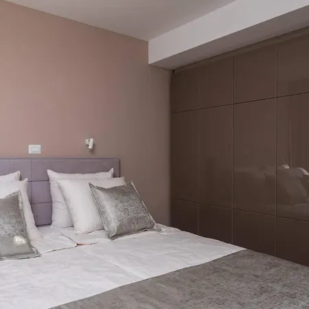 Dedaj - Tina Apartman Zára